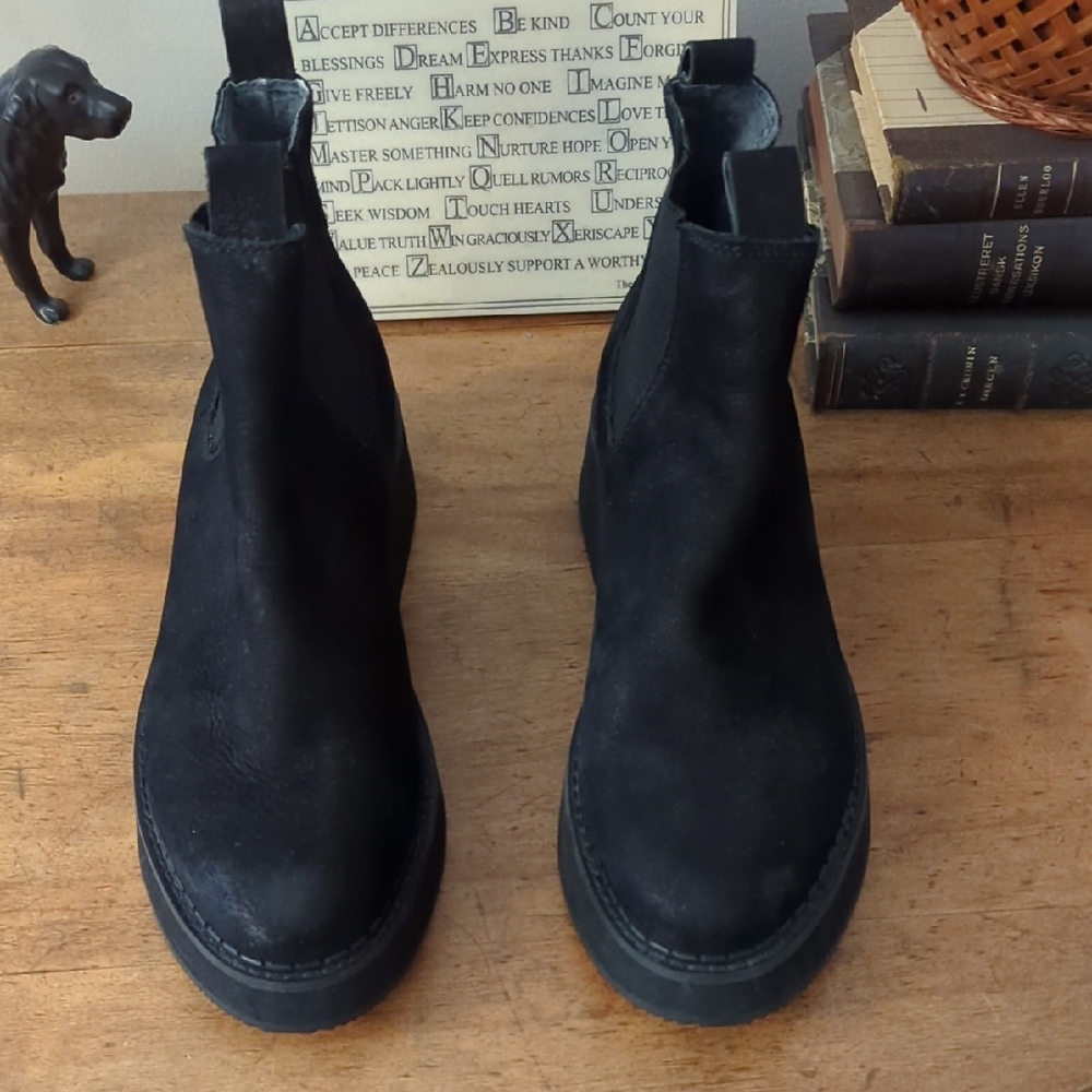 Dolce Vida Suede Chelsea Boot